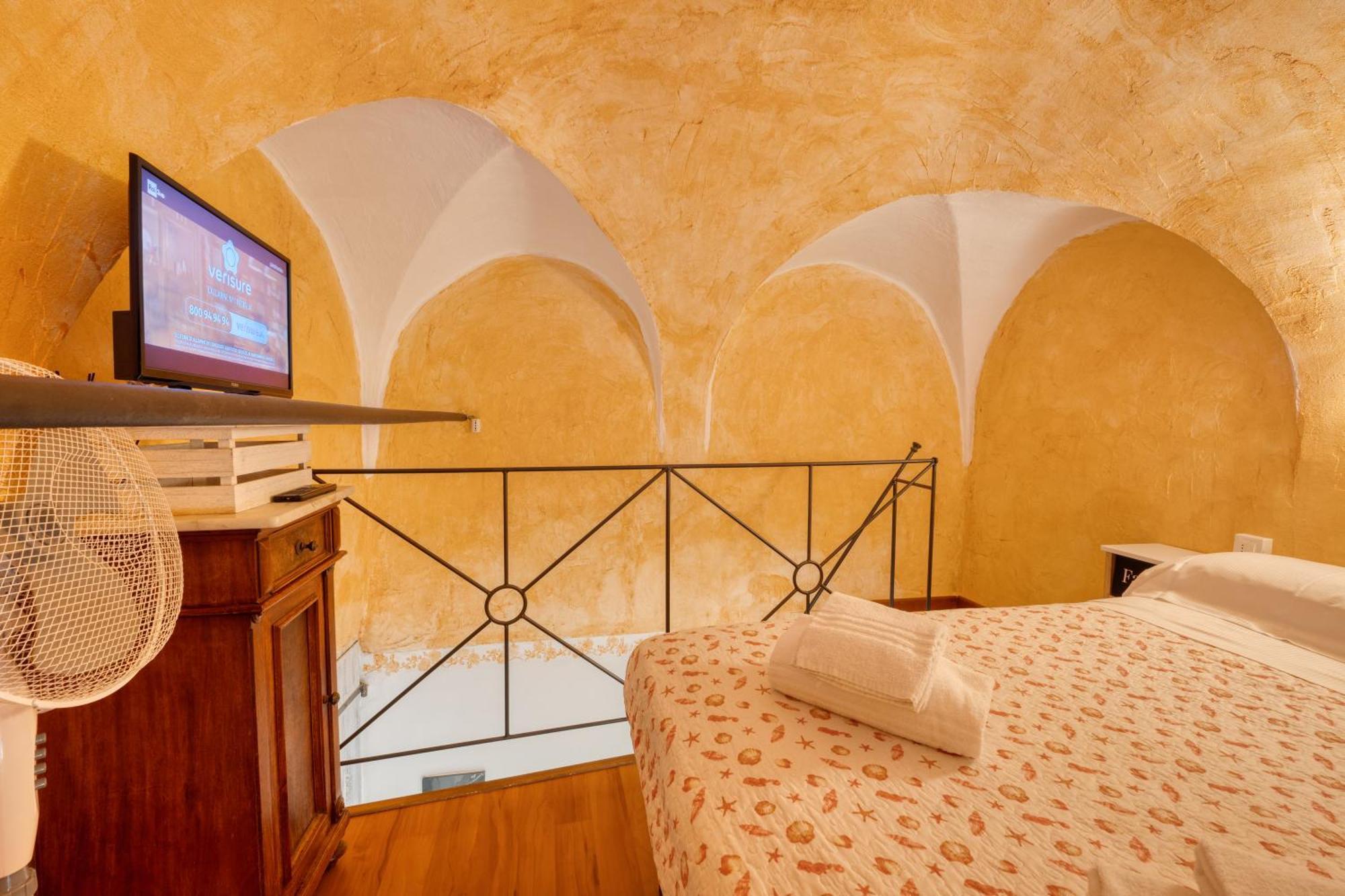Mini Accommodation In Sanremo Liguria Esterno foto